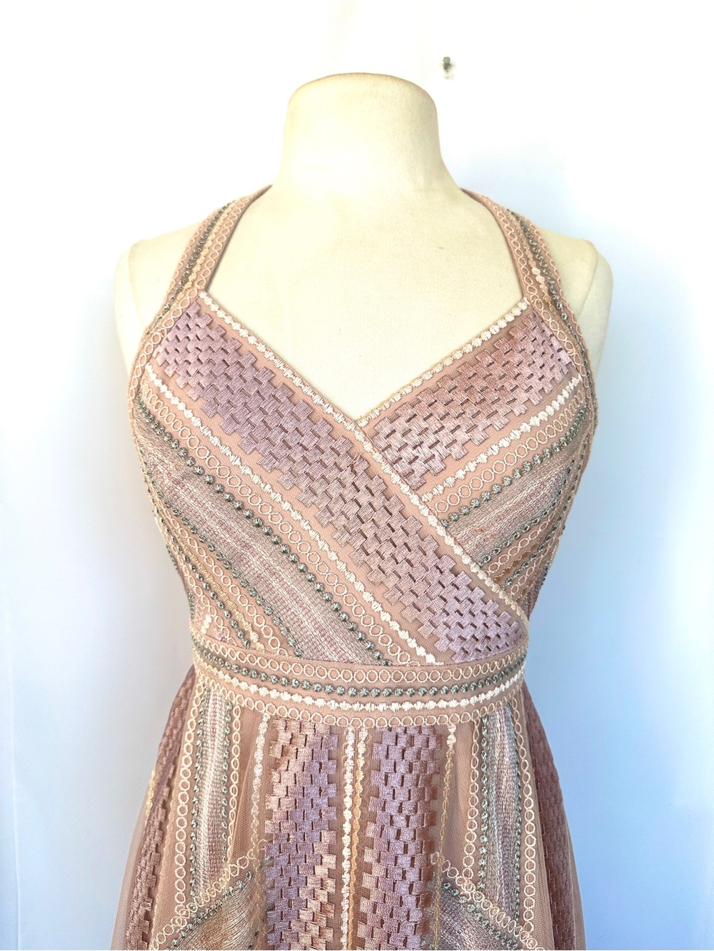 BCBGMAXAZARIA PINK/NUDE/METALLIC TULLE ETHEREAL GODDESS HANDKERCHIEF DRESS Sz2 - Picture 7 of 16